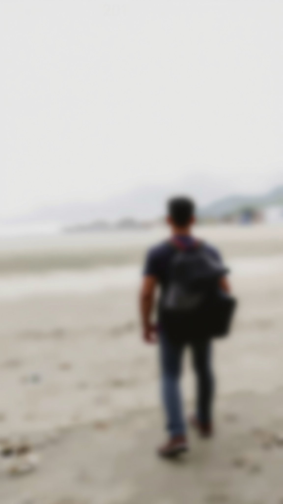 10 variations of the low chignon 10 Variations of the Low Chignon